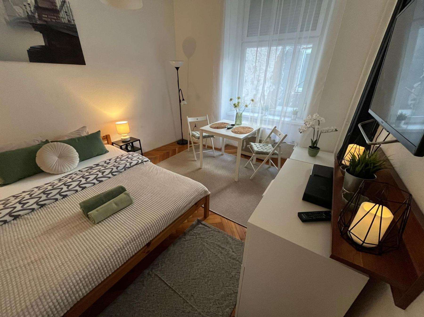 Feel Like Home - Cozy Downtwon Studio For 2 Budapeşte Dış mekan fotoğraf