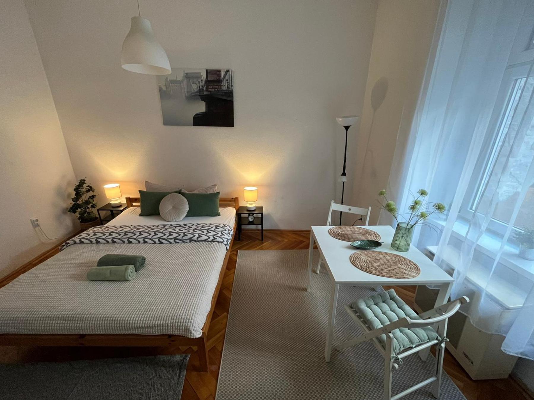 Feel Like Home - Cozy Downtwon Studio For 2 Budapeşte Dış mekan fotoğraf